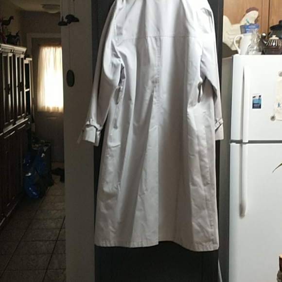 🇨🇦 London Fog Spring Coat - Picture 3 of 4